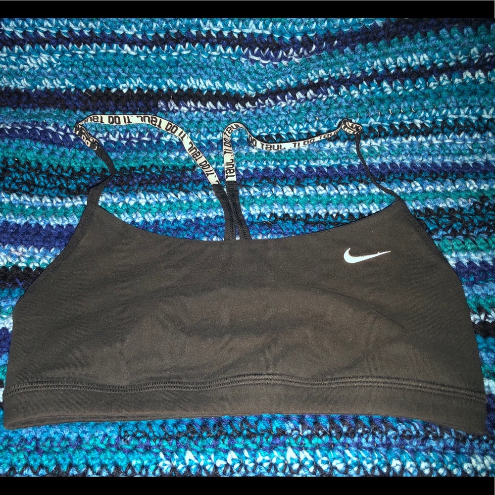 NIKE DRI-FIT SPORTS BRA
